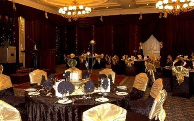 Graceland Hotel & Casino Country Club