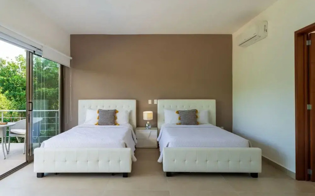 Casa Ave, Luxury & Resort Living