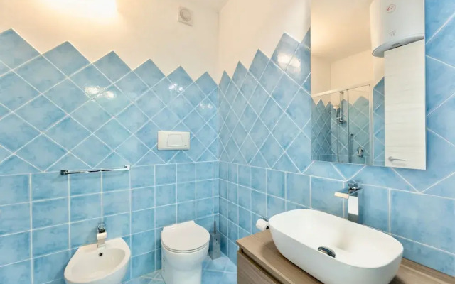 Residence with pool in Isola Rossa