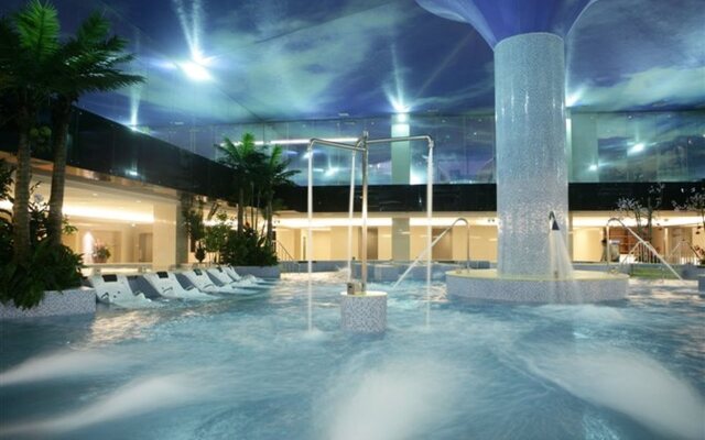 Hot Spring Hotel