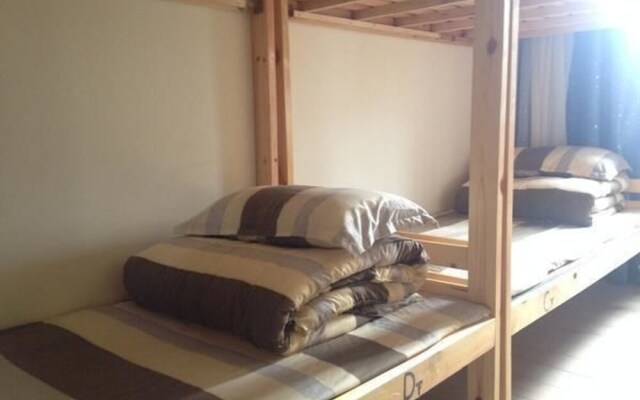 Gulin The Eighth Youth Hostel