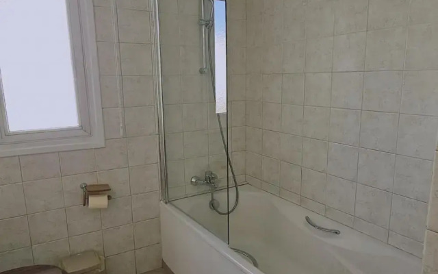 82 NIC - Stay Aurum Apartment