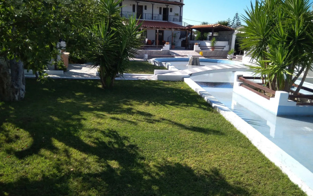 Skiathos Holiday House