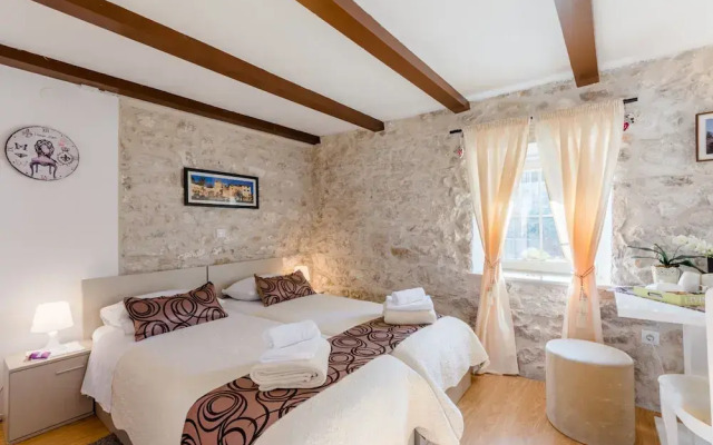 Studio Apartments sv. Duje