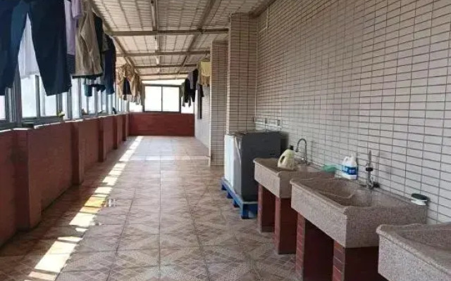 Baorong Hotel
