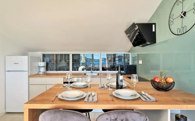 Apartment Domenico - 50 m From the sea