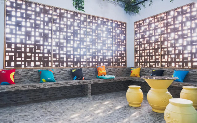 Sans Hotel Cemara Asri Medan