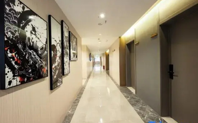 Storm E-sports hotel