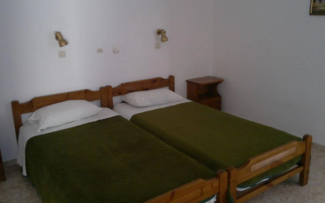 Fania Apartments