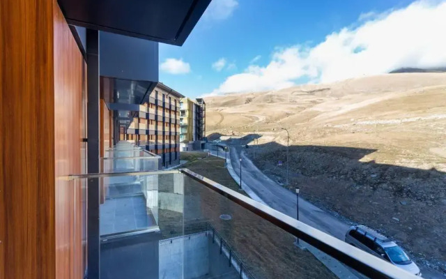 Stylish 1BR Ski In Out Apartment In New Gudauri