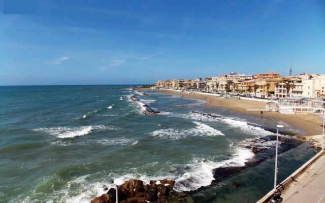 Attico Il Gabbiano (Centralissimo Porto di Anzio)