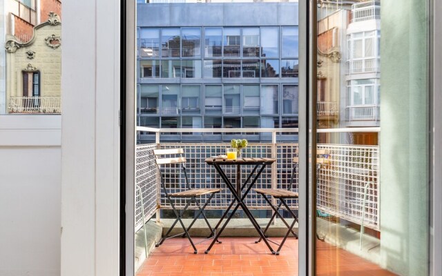 Ab Enric Granados Apartment