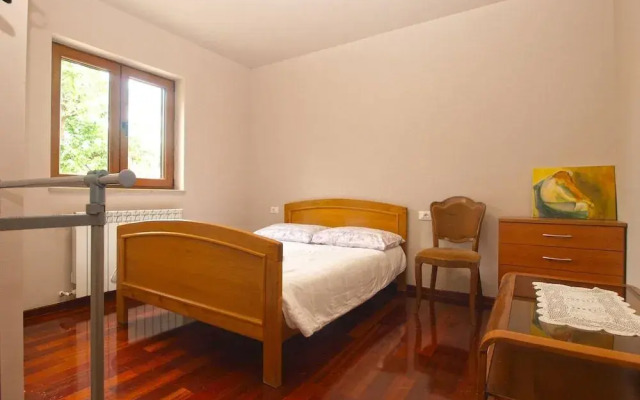 Apartment 1695