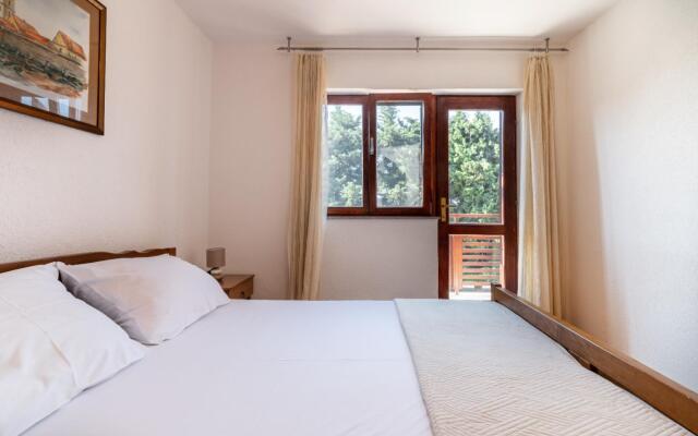 Tiho - 10M From The Beach - A2 1. Kat(4)