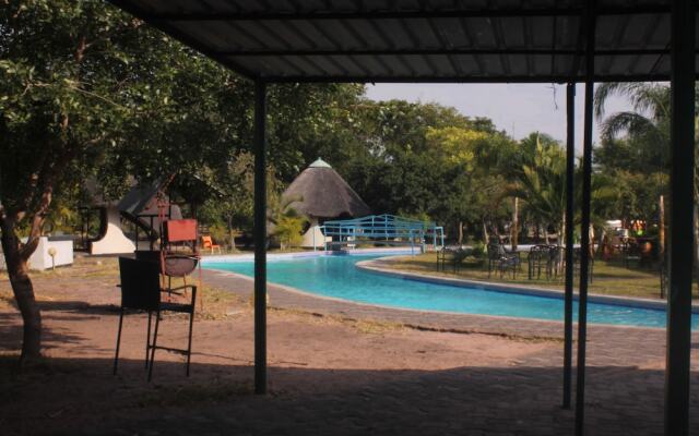 Acamms Gardens Lodge Mongu