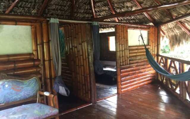 Tropical Biohostel by Rotamundos