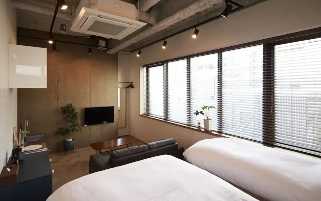 mizuka Imaizumi 5 - unmanned hotel