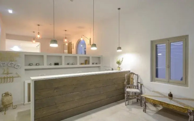 Jason Studios & Apartments