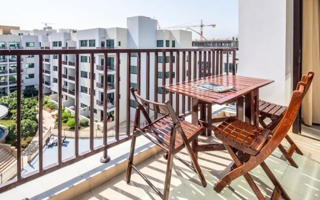 Regal 1BR Apartment With Tranquil Settings in Jvc!