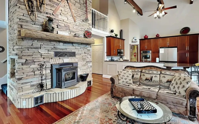 A Lakefront Paradise