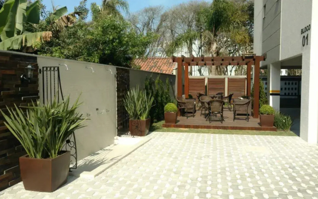 VAR 102B Dpto amplio en Residencial con piscina