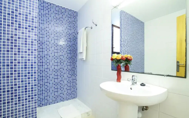 Apartment - 3 Bedrooms with WiFi and Sea views - 108768