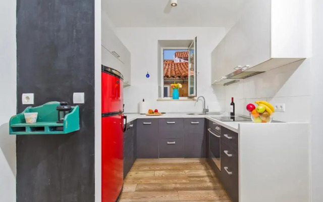 Apartment & Room Joy