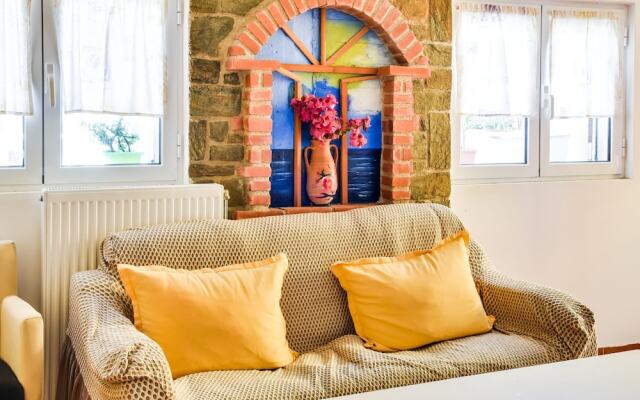 Alluring Holiday Home in Syros With Barbecue