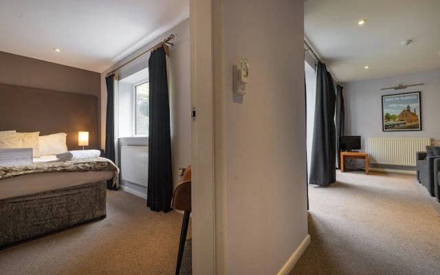 Redesdale Arms Hotel