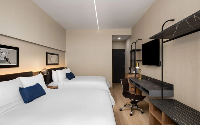 Tryp By Wyndham Ciudad Guzman Uttsa
