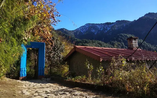 Kafal House Pangot