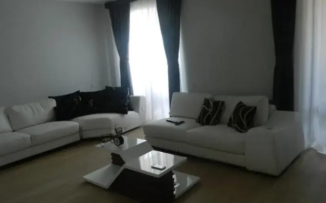 Near The Sea Apartment