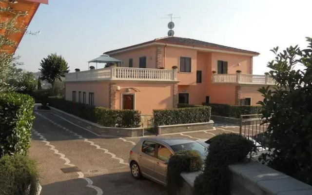 Gest House