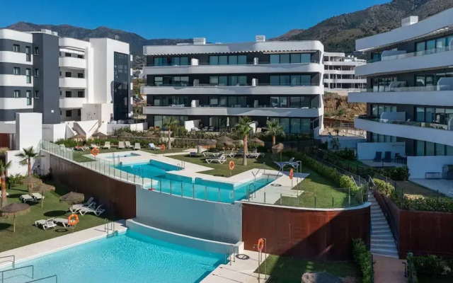 Stylish Luxury Suite With Terrace in Higueron