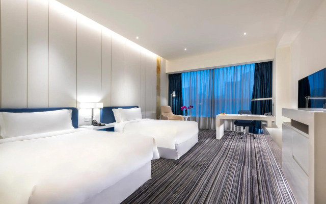 Grand Mercure Shanghai Century Park