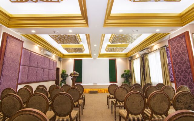 Phnom Penh Era Hotel