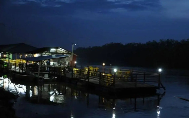 SPOT ON 90012 Cerana Villa Resort & Medan Ikan Bakar