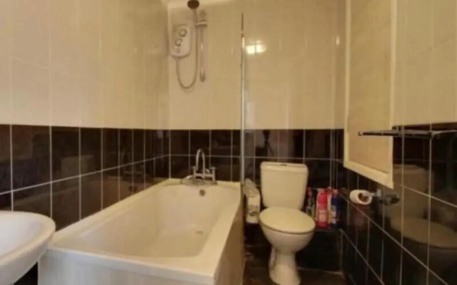 Beautiful 2-bed House in Grays