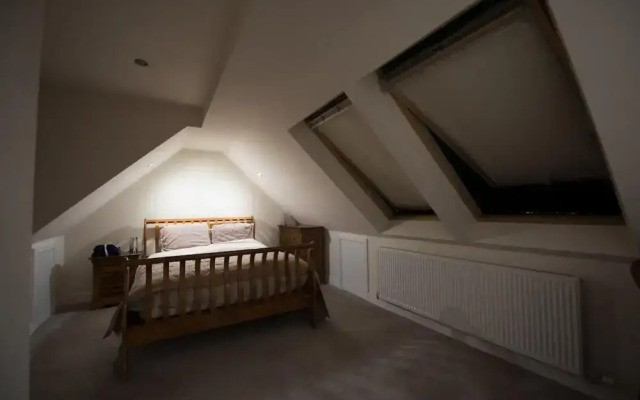 West Cross, Mumbles Seaside Escape - 5 Bed House
