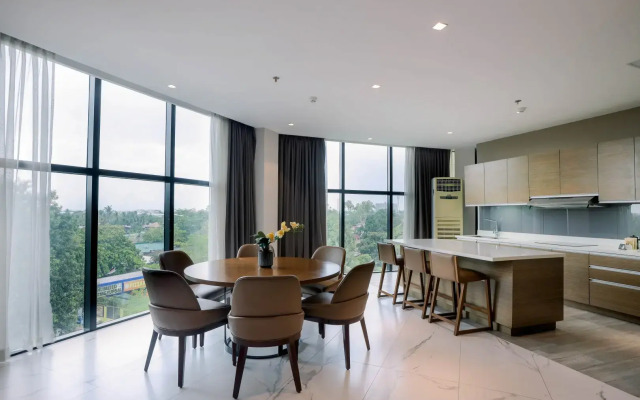 The Henry Hotel Roost Bacolod