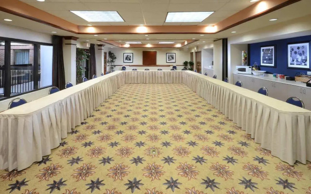 Hampton Inn Raleigh-Capital Blvd. North