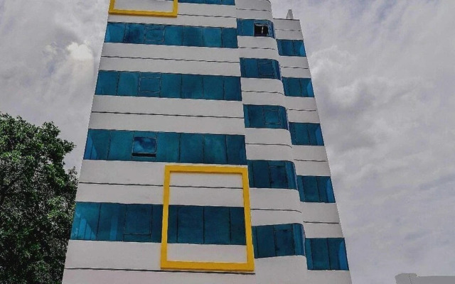 Raajas Grand by OYO Rooms