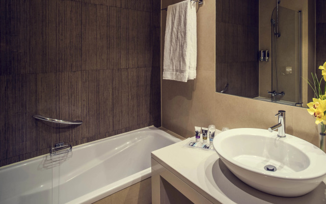 Mercure Lisboa Almada