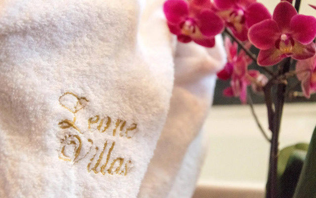 Leone Luxury Villas