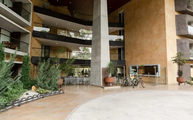 Apartasuite A 3 Min Del Aeropuerto Jmc