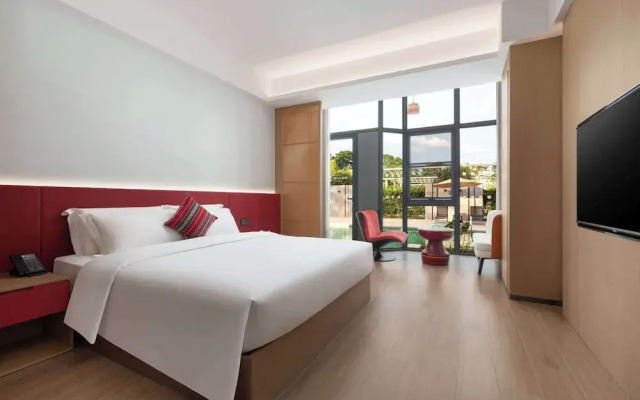Ramada Encore By Wyndham Qingyuan Liannan