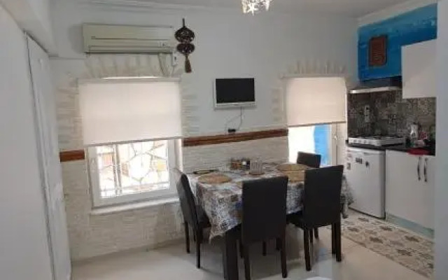 Deniz Kizi Otel Kucukkuyu