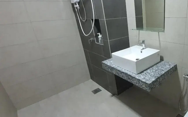 Miracle Homestay Penang Sentral 8Pax Getaway