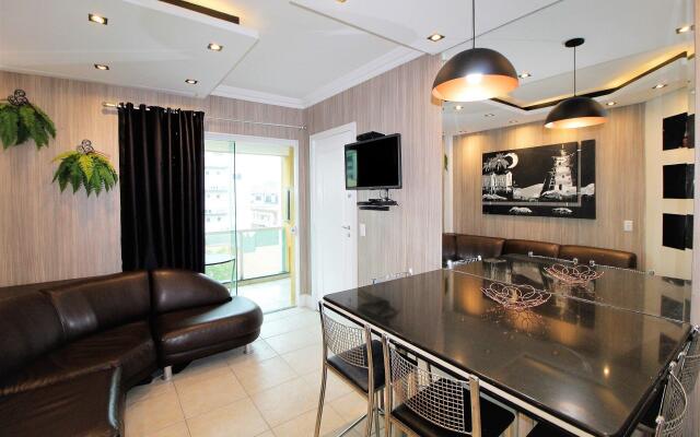 1023 - Cobertura com piscina na Praia de Bombinhas