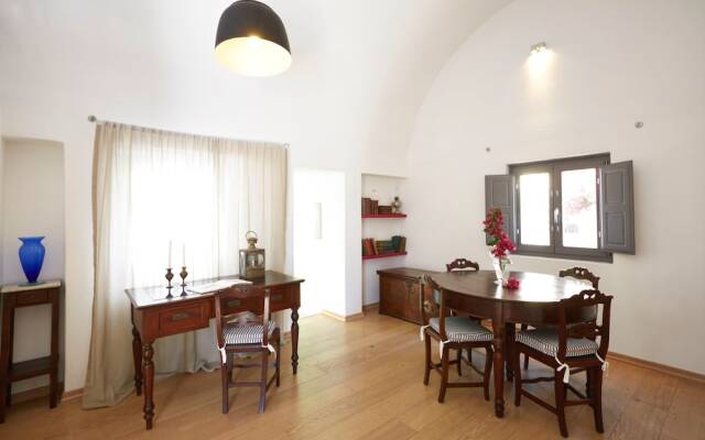 Pyrgos Houses By Voreina